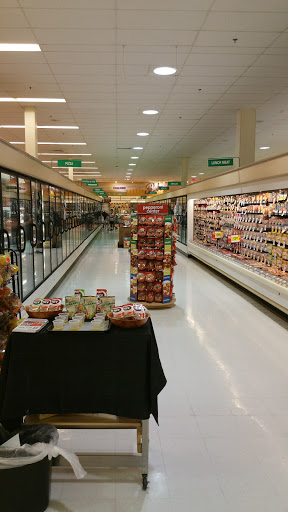 Grocery Store «Giant Food Stores», reviews and photos, 2910 Springfield Rd, Broomall, PA 19008, USA