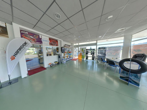Photo 2 - Point S - Laragne-Montéglin (Garage des Alpes)