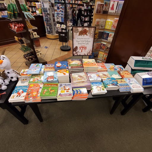 Book Store «Barnes & Noble Booksellers», reviews and photos, 118 E Broadway #238, Bloomington, MN 55425, USA