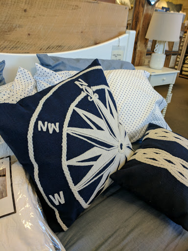 Clothing Store «L.L. Bean Outlet», reviews and photos, 1 Freeport Village Station, Freeport, ME 04033, USA