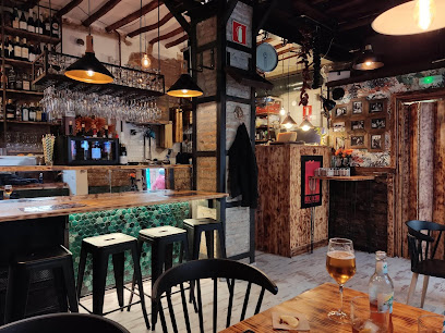 Negroni Pizza Bar - C. Sarabia, 13, 18009 Granada, Spain