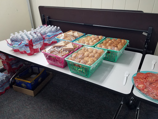 Supermarket «Memorial Beach Market», reviews and photos, 28 Healdsburg Ave, Healdsburg, CA 95448, USA