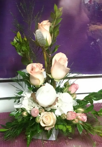 Florist «Awesome Blossoms Design», reviews and photos, 158 E Merritt Island Causeway, Merritt Island, FL 32952, USA