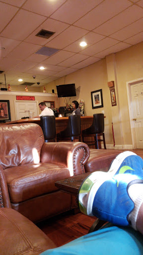 Liquor Store «Cottage Hill Package Store», reviews and photos, 6376 Cottage Hill Rd, Mobile, AL 36609, USA