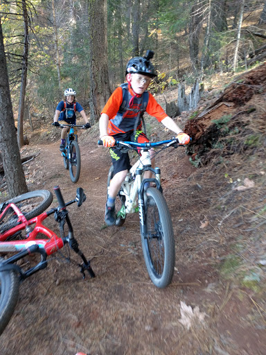 Raft Trip Outfitter «River Rat Raft Rental & Bike», reviews and photos, 4053 Pennsylvania Ave, Fair Oaks, CA 95628, USA