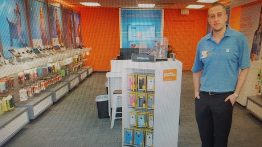 Cell Phone Store «AT&T», reviews and photos, 100 Main St N #2, Southbury, CT 06488, USA