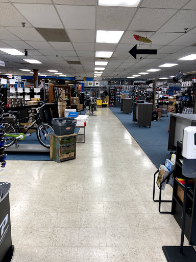 Bicycle Store «Trek Bicycle Store Greensboro», reviews and photos, 1209 Battleground Ave, Greensboro, NC 27408, USA