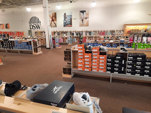 Shoe Store «DSW Designer Shoe Warehouse», reviews and photos, 290 Mid Rivers Center, St Peters, MO 63376, USA