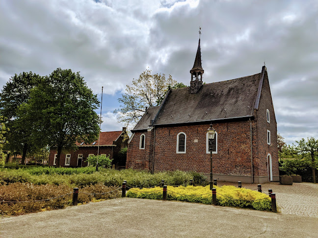 Sint-Antonius en Nicolaaskapel - Kerk