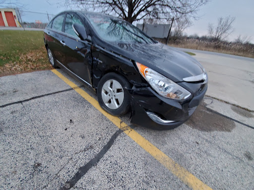 Auto Body Shop «ABRA Auto Body & Glass», reviews and photos, 3311 16th St, Zion, IL 60099, USA