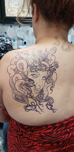 Tattoo Shop «Instinktive Tattoo», reviews and photos, 18256 E Williams Field Rd, Gilbert, AZ 85295, USA