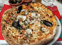 Pizza du Pizzeria La Baronessa Pays de Gex à Péron - n°11