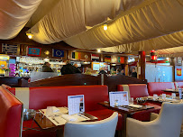 Atmosphère du Restaurant de poisson Le Chatillon à Boulogne-sur-Mer - n°2