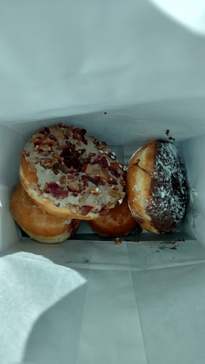 Coffee Shop «Glaze Donuts», reviews and photos, 358 River Rd, New Milford, NJ 07646, USA