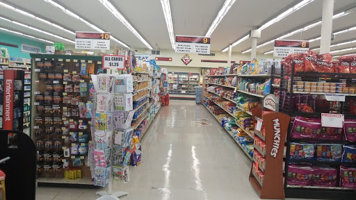 Supermarket «Foodland», reviews and photos, 103 W 1st St, Tuscumbia, AL 35674, USA