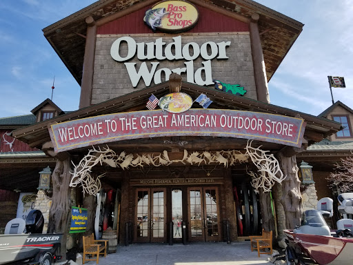 Sporting Goods Store «Bass Pro Shops», reviews and photos