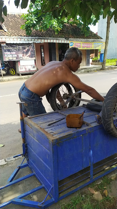 Bengkel Motor Faishol