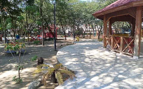 Parque Infantil Benilda Llenas image