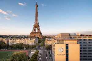 Pullman Paris Tour Eiffel image