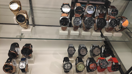 Watch Store «Fossil Store», reviews and photos, 11211 120th Ave, Pleasant Prairie, WI 53158, USA