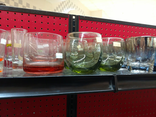 Thrift Store «The Salvation Army Family Store & Donation Center», reviews and photos