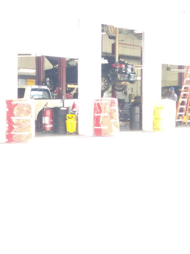 Toyota Dealer «Bryan Easler Toyota», reviews and photos, 1409 Spartanburg Hwy, Hendersonville, NC 28792, USA