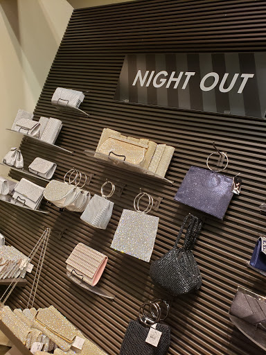 Shoe Store «DSW Designer Shoe Warehouse», reviews and photos, 4401 Lyons Rd, Coconut Creek, FL 33073, USA