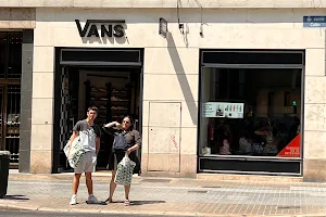 VANS Store Valencia image