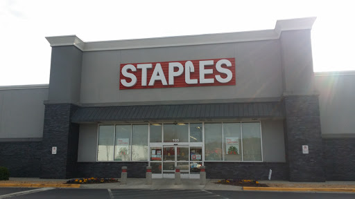Staples, 105 Banks Rd, Fayetteville, GA 30214, USA, 