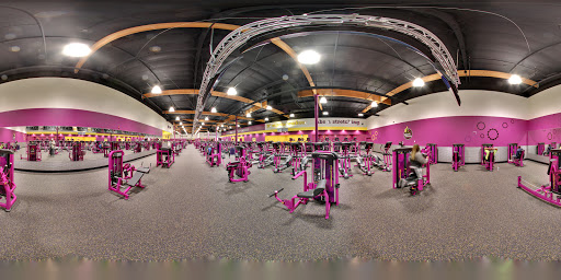 Gym «Planet Fitness», reviews and photos, 3382 W Shaw Ave, Fresno, CA 93711, USA