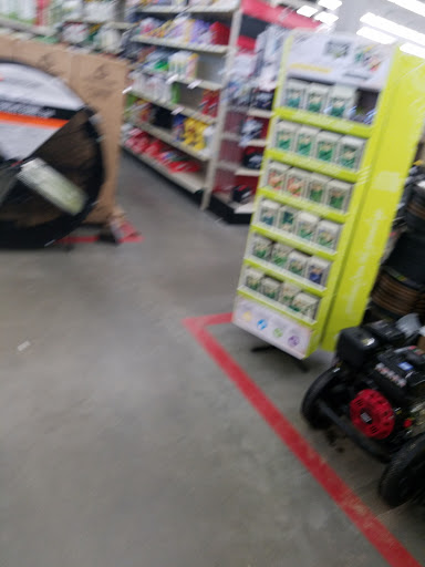 Home Improvement Store «Tractor Supply Co.», reviews and photos, 2003 Priest Dr, La Grange, KY 40031, USA