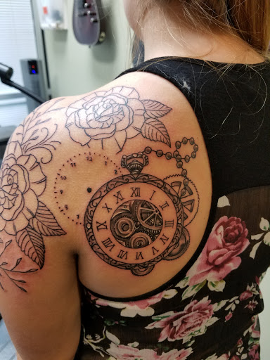 Tattoo Shop «Karma Tattoo Studio», reviews and photos, 10630 N 59th Ave #106, Glendale, AZ 85304, USA