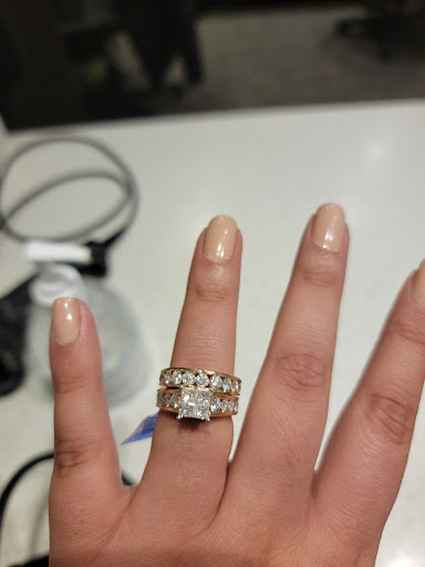 Jewelry Store «Kay Jewelers», reviews and photos, 846 Briarwood Cir e, Ann Arbor, MI 48108, USA