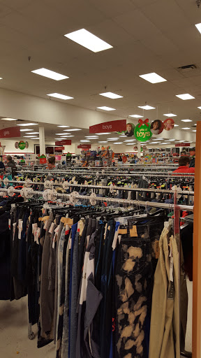 Department Store «T.J. Maxx», reviews and photos, 4070 Commonwealth Ave, Eau Claire, WI 54701, USA