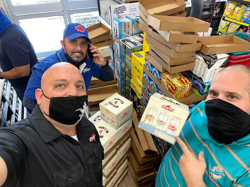 Beer Store «Downstairs Market», reviews and photos, 5885 Ponce De Leon Blvd, Coral Gables, FL 33146, USA