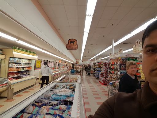 Grocery Store «Market Basket», reviews and photos, 11 Wood St, Lowell, MA 01851, USA