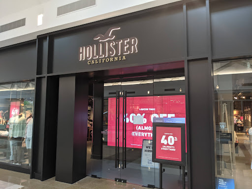 Clothing Store «Hollister Co.», reviews and photos, 3393 Peachtree Rd, Atlanta, GA 30326, USA