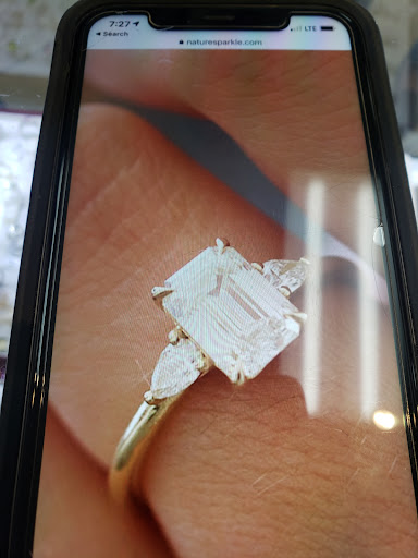 Jeweler «Marlowe Credit Jewelers», reviews and photos, 16055 Cross Bay Blvd, Jamaica, NY 11414, USA