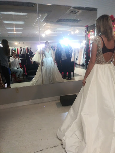 Bridal Shop «Proms Pageants & Pretty Things», reviews and photos, 5325 Peters Creek Rd, Roanoke, VA 24019, USA