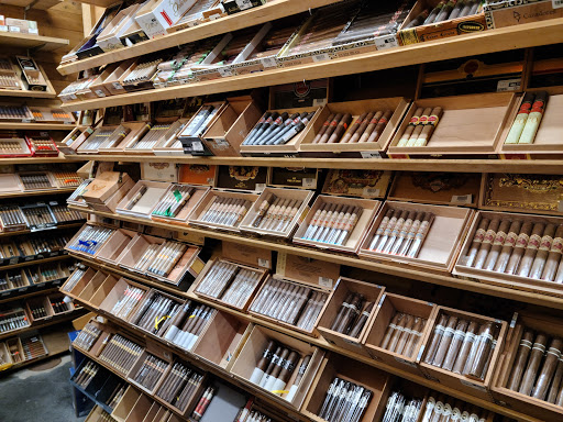 Tobacco Shop «Smoker Friendly / Gasamat», reviews and photos, 2698 S Parker Rd, Aurora, CO 80014, USA