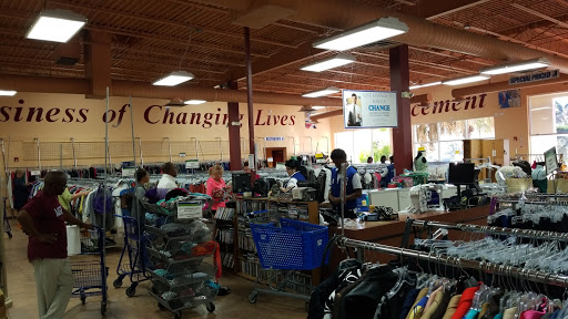 Thrift Store «Goodwill Royal Palm Beach Store & Donation Center», reviews and photos, 9920 Belvedere Rd, Royal Palm Beach, FL 33411, USA