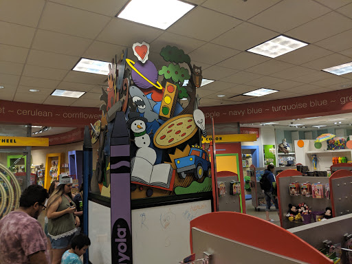 Craft Store «Crayola Store Crown Center», reviews and photos, 200 E 25th St, Kansas City, MO 64108, USA