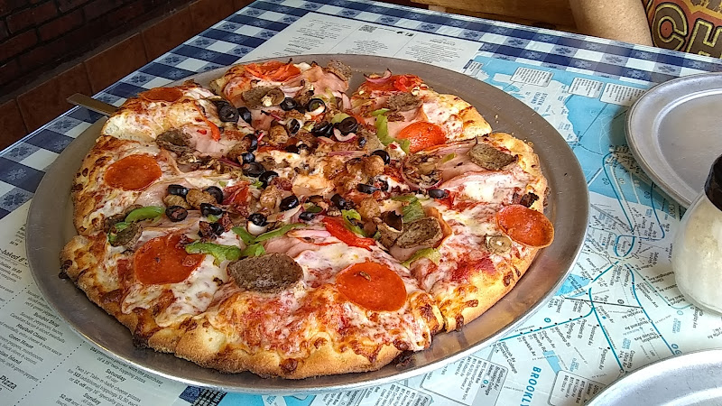 Best Thin Crust pizza place in Colorado Springs - Leon Gessi New York Pizza