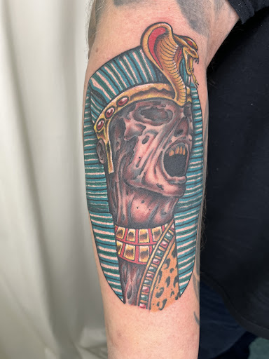 Explore knuckle tattoo cover up ideas, creative tattoo ideas in Muncie, available at Fox & Sparrow Tattoo