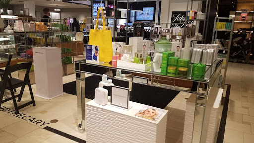 Department Store «Saks Fifth Avenue», reviews and photos, 26100 Cedar Rd, Beachwood, OH 44122, USA