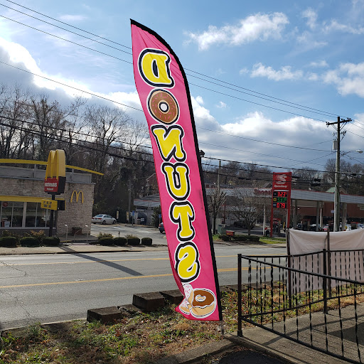 Donut Shop «Clifton Donut Shop», reviews and photos, 2317 Brownsboro Rd, Louisville, KY 40206, USA