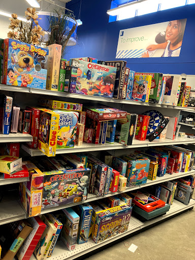 Thrift Store «Goodwill Industries of Greater Cleveland & East Central Ohio», reviews and photos, 16160 Pearl Rd, Strongsville, OH 44136, USA