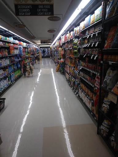 Grocery Store «D & W Fresh Market», reviews and photos, 2103 Parkview Ave, Kalamazoo, MI 49008, USA