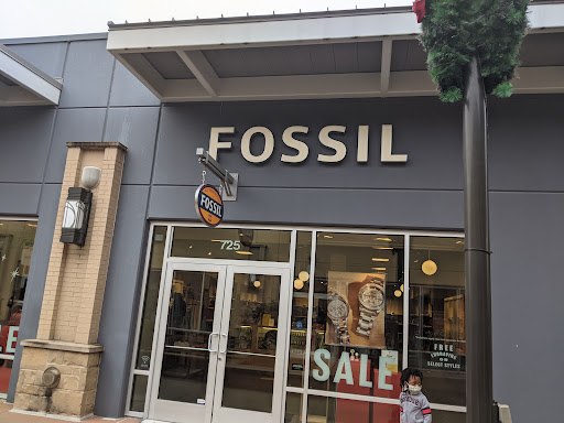 Watch Store «Fossil Outlet Store», reviews and photos, 18521 Outlet Blvd #725, Chesterfield, MO 63005, USA