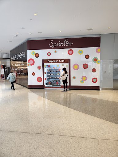 Shopping Mall «Beverly Center», reviews and photos, 8500 Beverly Blvd, Los Angeles, CA 90048, USA